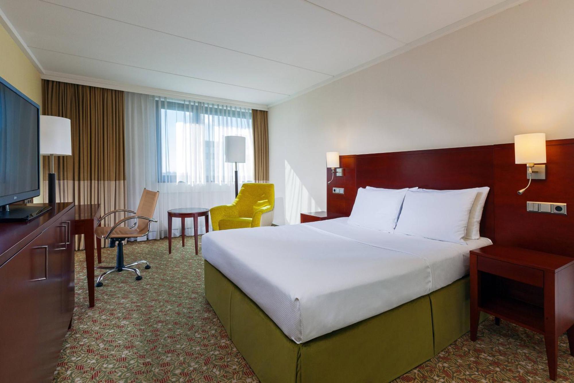 Courtyard By Marriott Duesseldorf Seestern Exterior foto