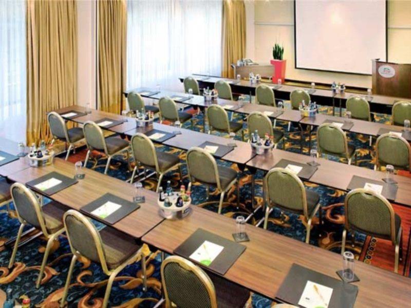 Courtyard By Marriott Duesseldorf Seestern Exterior foto