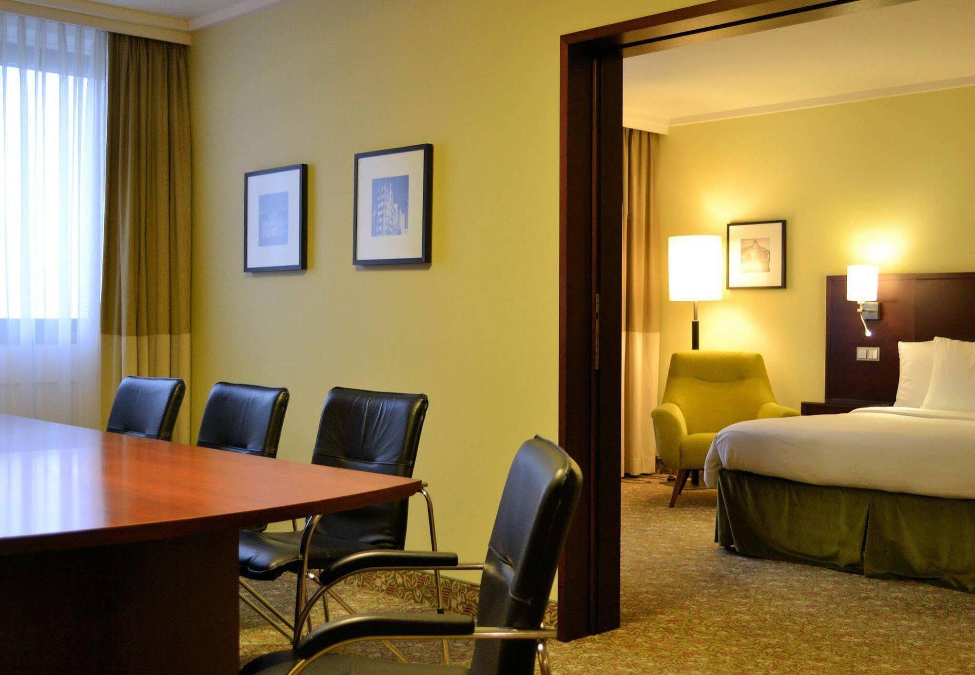 Courtyard By Marriott Duesseldorf Seestern Exterior foto